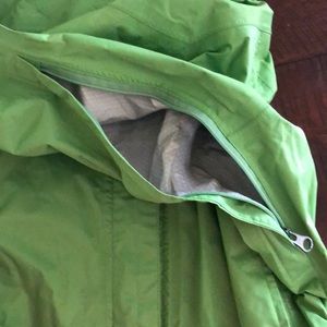 Marmot Jackets & Coats - Marmot Rain Jacket Marmot Jackets & Coats - Marmot Rain Jacket